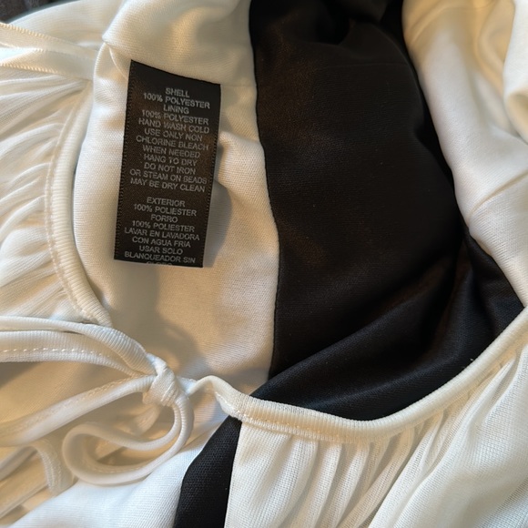 JH Evenings Formal Short Dress - Picture 5 of 6